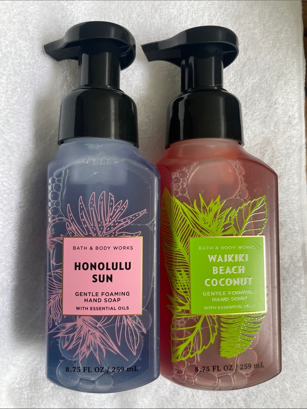 BRAND NEW RARE BATH AND BODY WORKS SOAPS! Never opened!